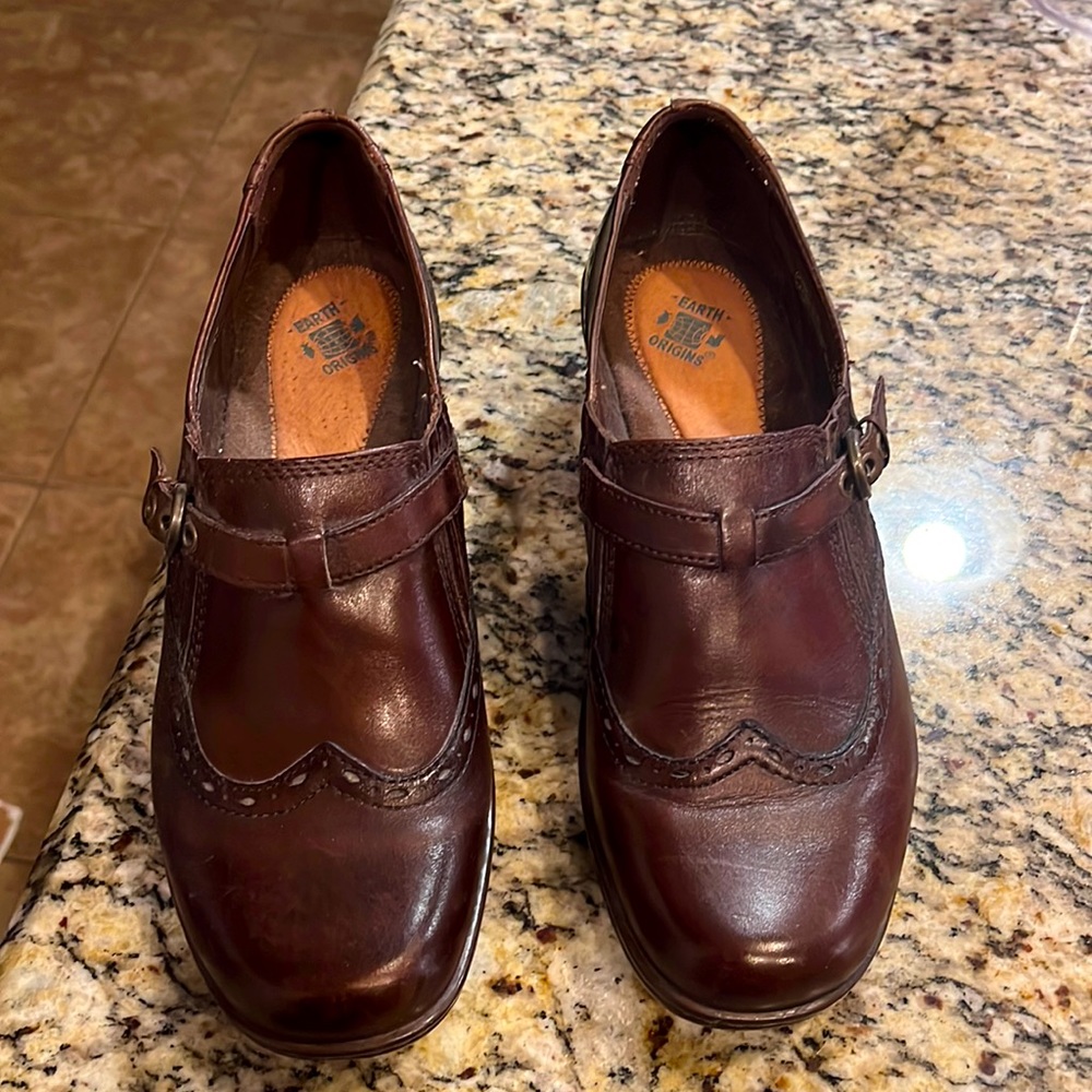Women’s dress shoes